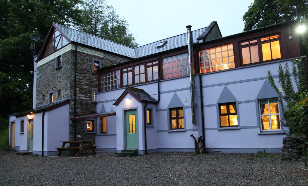 Moville Boutique Hostel & Apartments エクステリア 写真