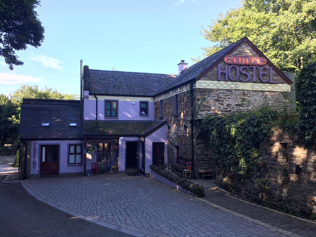 Moville Boutique Hostel & Apartments エクステリア 写真