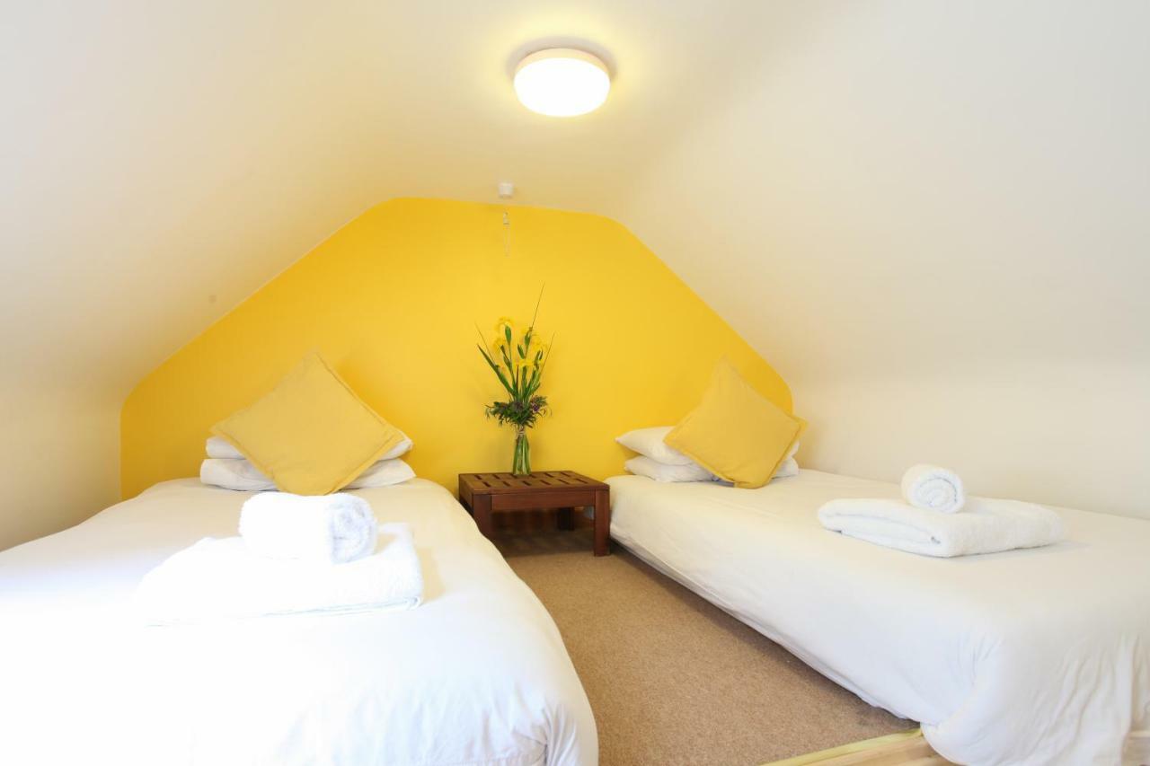 Moville Boutique Hostel & Apartments エクステリア 写真