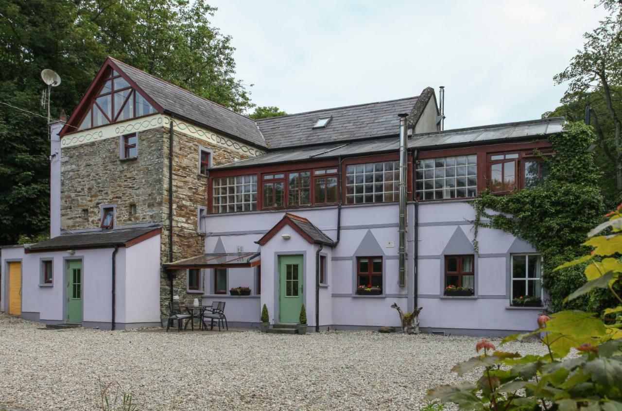 Moville Boutique Hostel & Apartments エクステリア 写真